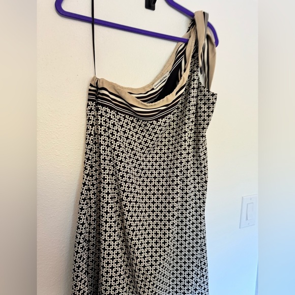 Abercrombie & Fitch One Shoulder Scarf Bow Midi Dress Black White Size Large EUC - Picture 8 of 14